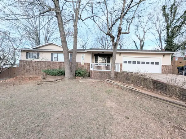 107 Arbor Drive, Harrison, AR 72601