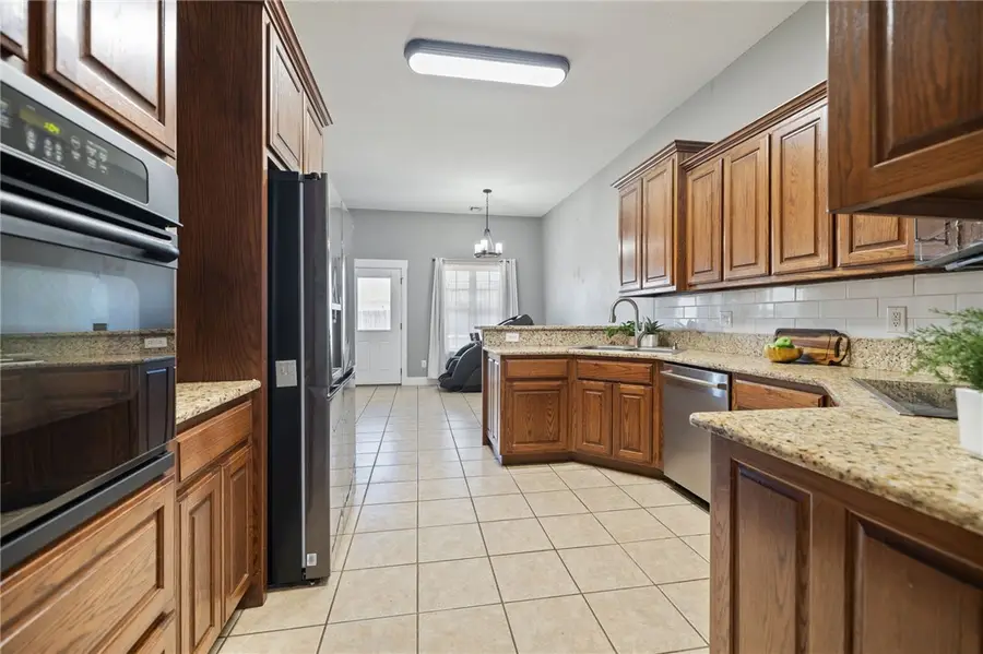 1406 N Latisha Lane, Siloam Springs, AR 72761 - #3