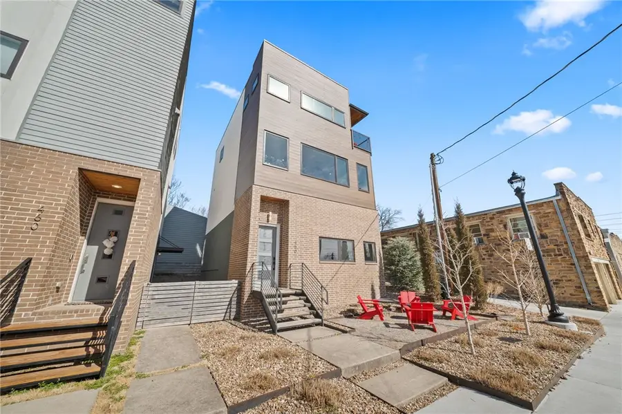 450 Prairie Street, Fayetteville, AR 72701 - #2