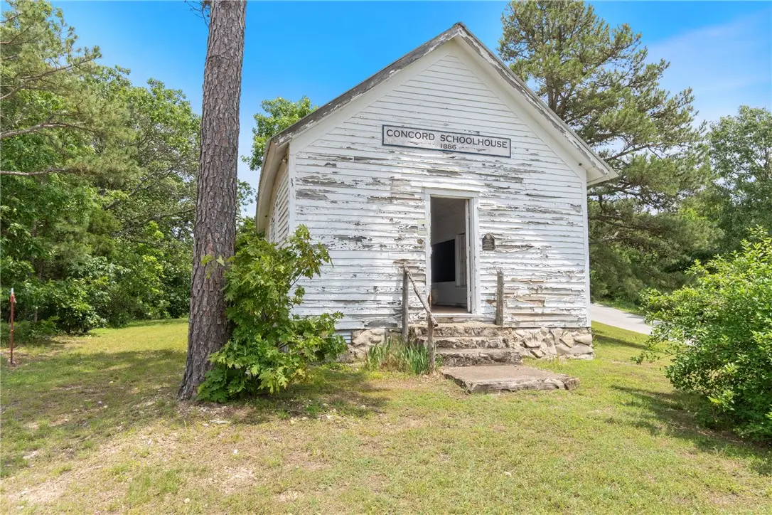 805 County Road 309, Eureka Springs, AR 72632 - #1