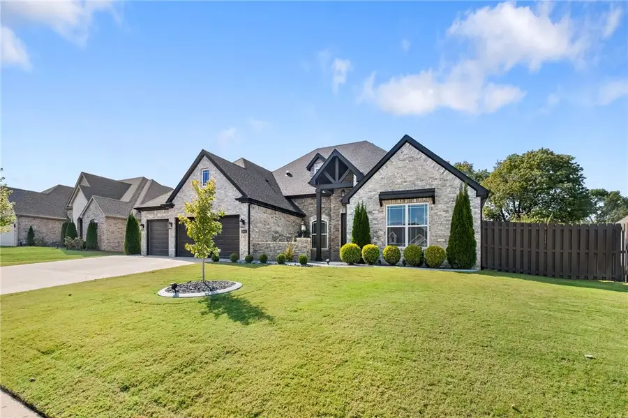 1311 Montieri Drive, Centerton, AR 72719 - #3