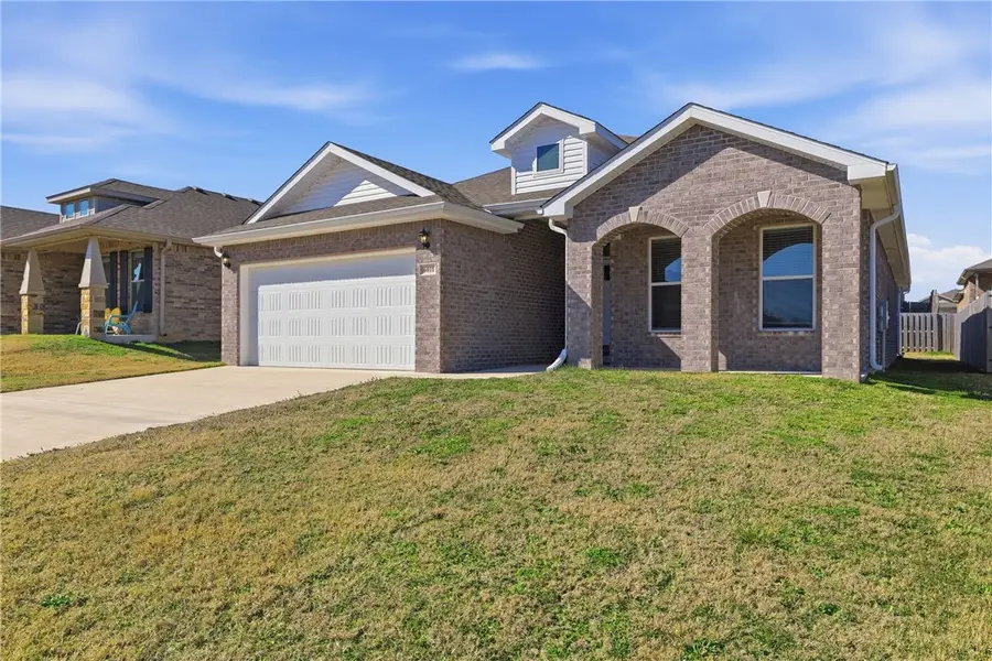 6011 Hoover Street, Bentonville, AR 72713 - #3