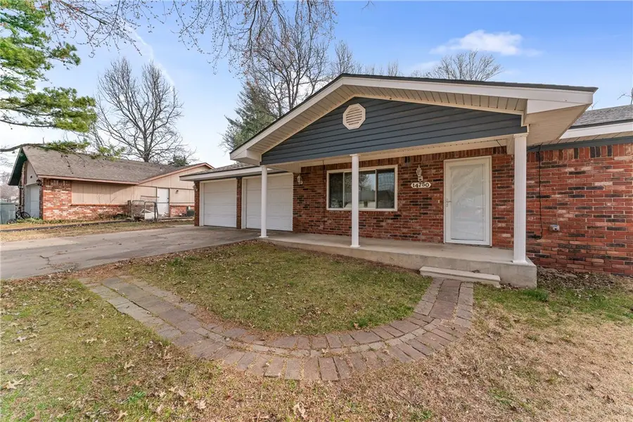 14750 Oakcrest Drive, Siloam Springs, AR 72761 - #2