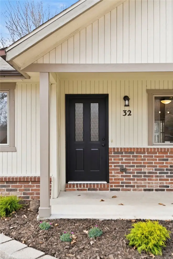 32 Quantock Hills Drive, Bella Vista, AR 72715 - #2