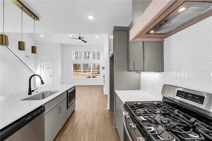 8 York Drive, Bella Vista, AR 72714 - #3