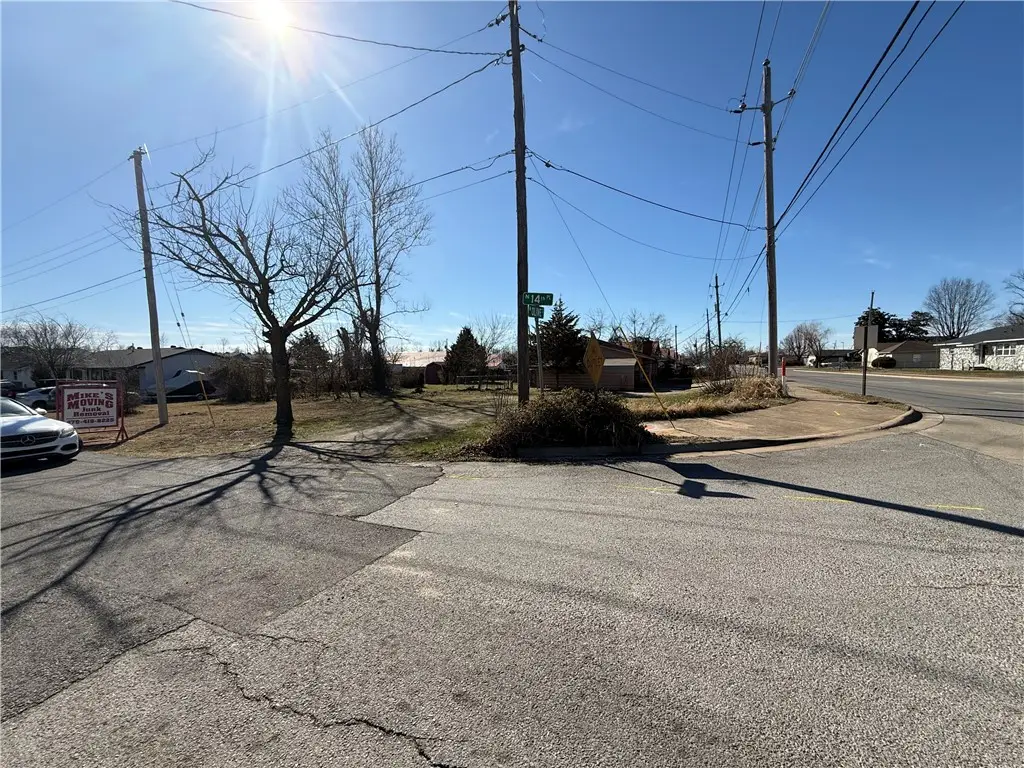 W Olive, Rogers, AR 72756 - #1