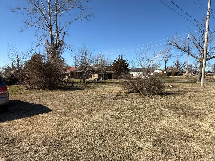 W Olive, Rogers, AR 72756 - #3