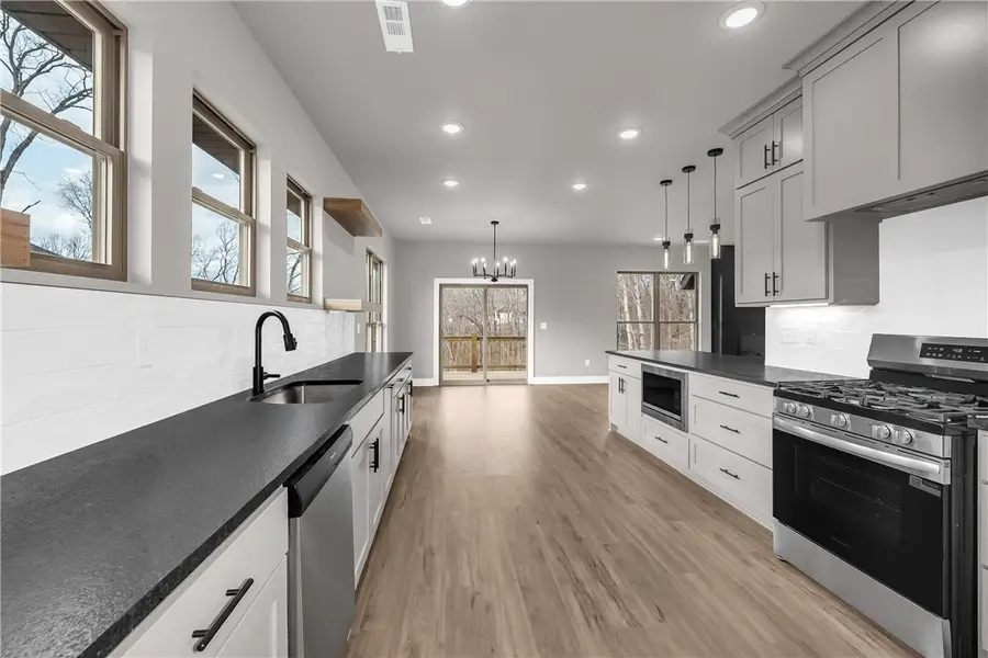 10 York Drive, Bella Vista, AR 72714 - #3