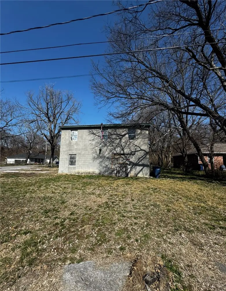 501 Walnut Street, Siloam Springs, AR 72761 - #3