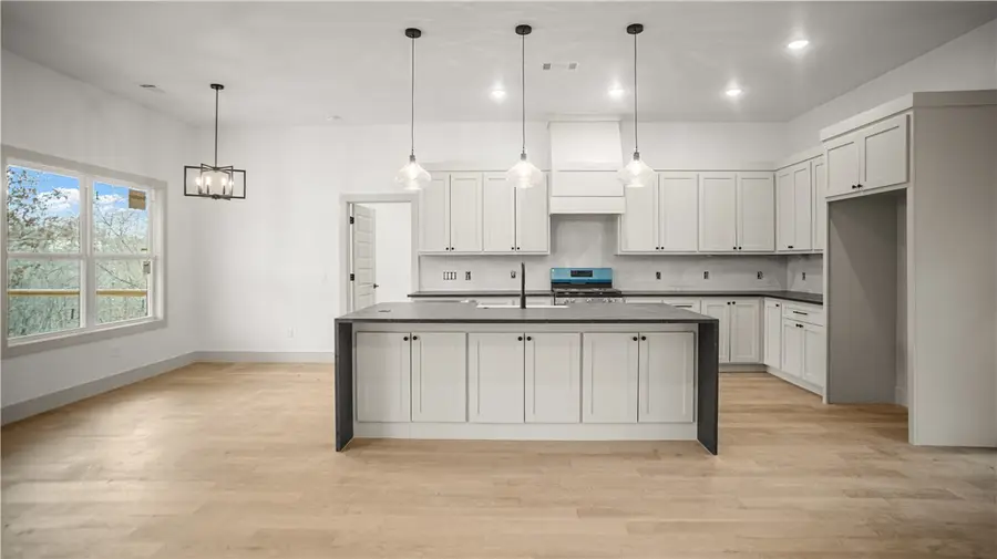 43 Cawood Drive, Bella Vista, AR 72714 - #2