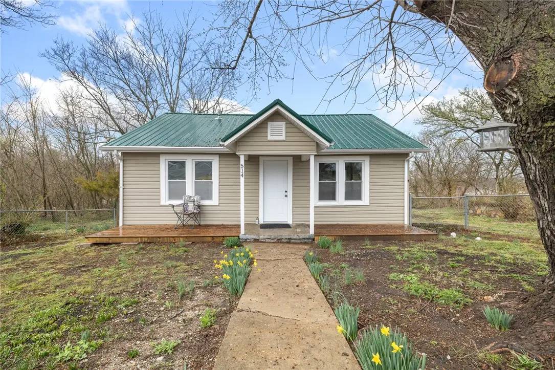 514 S Locust Street, Harrison, AR 72601 - #1