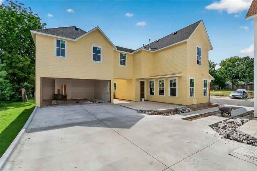 2768 Black Walnut Circle, Fayetteville, AR 72701 - #2