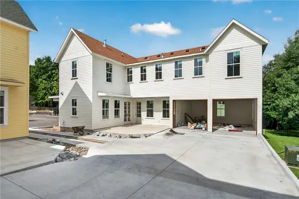 2754 E Black Walnut Circle, Fayetteville, AR 72701