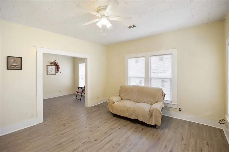 709 N Griffin Street, Morrilton, AR 72110 - #3