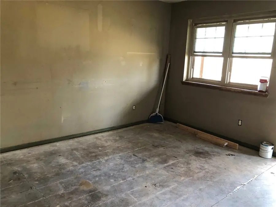 301 Carothers Lane, Russellville, AR 72802 - #3