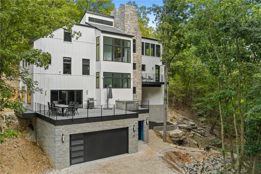 15 Dearhurst Road, Rogers, AR 72756 - #3