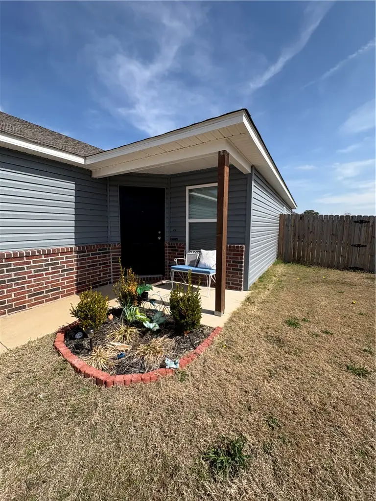 1607 S Blandford Street, Siloam Springs, AR 72761 - #2