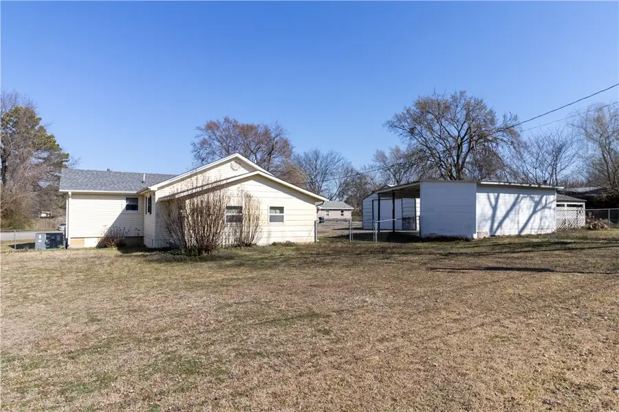 1711 W Cline Road, Clarksville, AR 72830 - #2