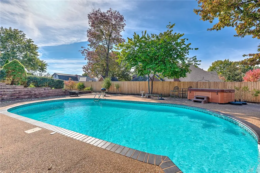 1710 S 42nd Street, Rogers, AR 72758 - #2