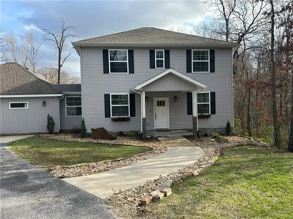 109 SE 11th Avenue, Gravette, AR 72736