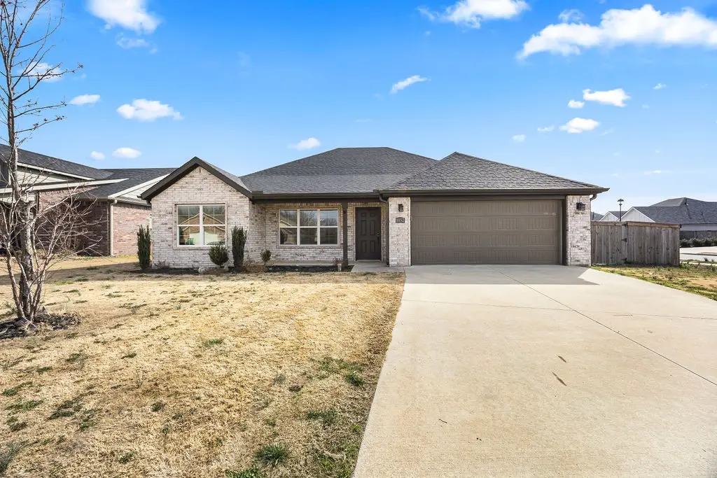 1052 Hampton Street, Tontitown, AR 72762 - #1