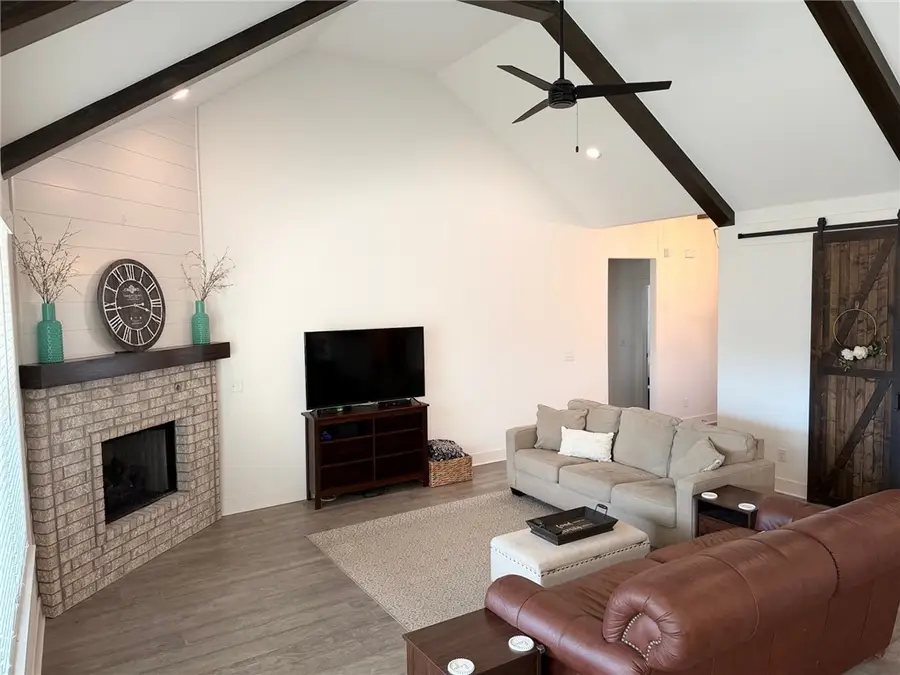 335 Waterfall Lane, Springdale, AR 72762 - #3