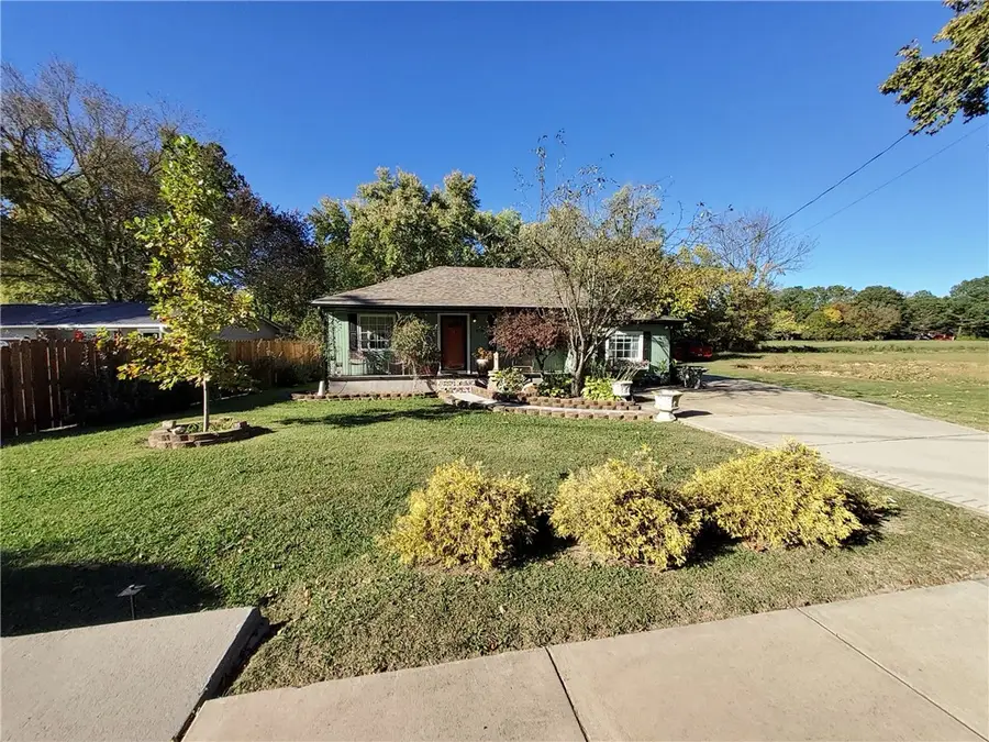 2668 Huntsville Road, Fayetteville, AR 72701 - #2