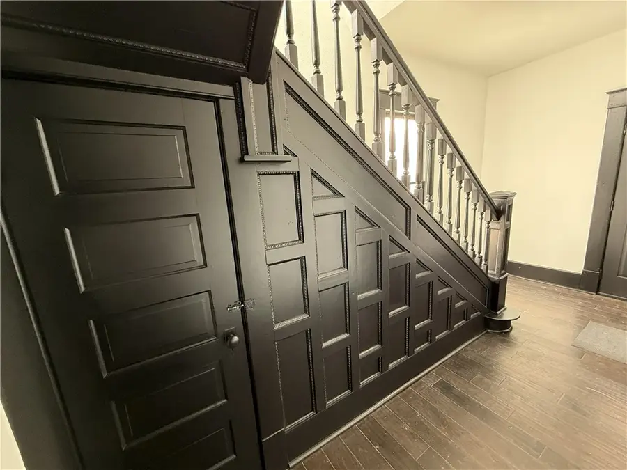 401 E Twin Springs, Siloam Springs, AR 72761 - #2