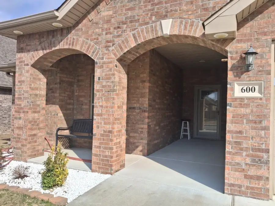 600 Gala Circle, Bentonville, AR 72712 - #2