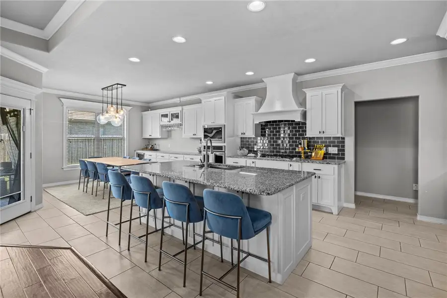 801 Bellmara Circle, Cave Springs, AR 72718 - #3