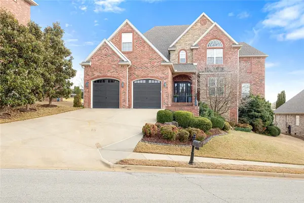 6210 Valley View Road, Rogers, AR 72758