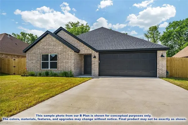 1020 Marquis Avenue, Lowell, AR 72745