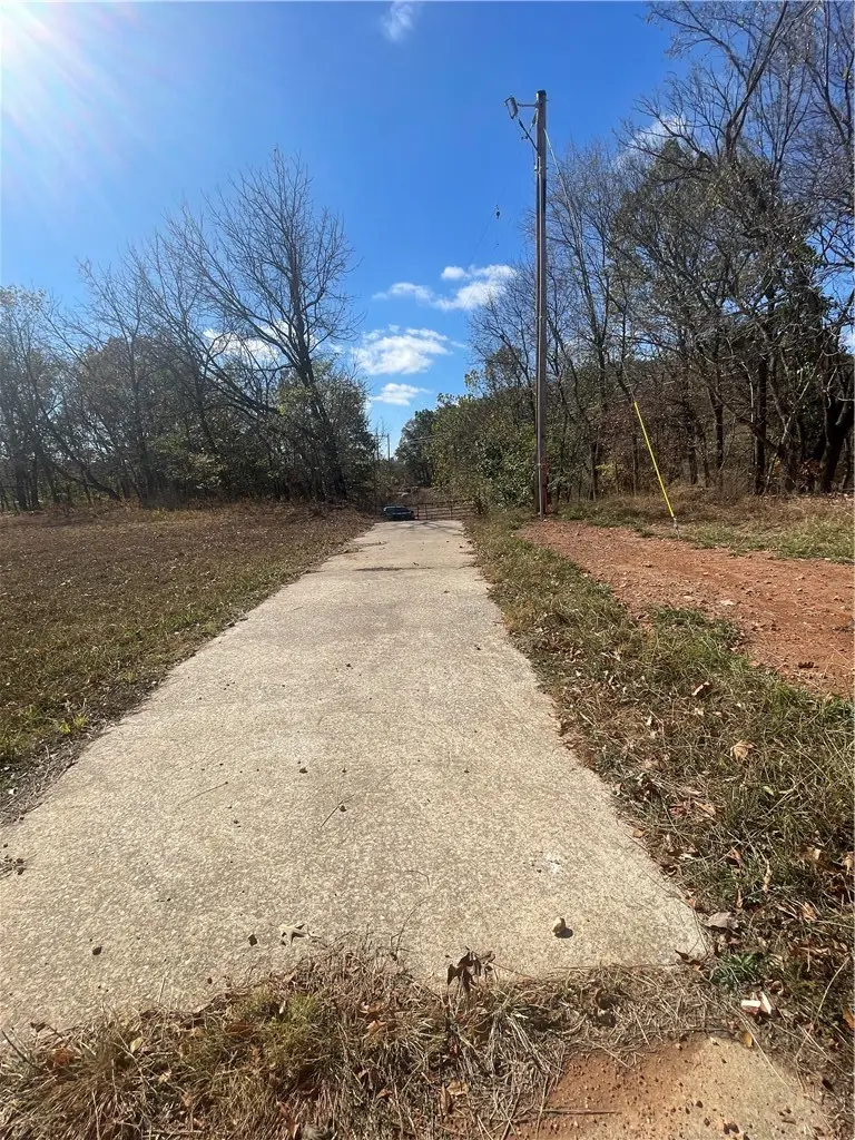 992 Brush Creek Road, Elm Springs, AR 72762 - #2