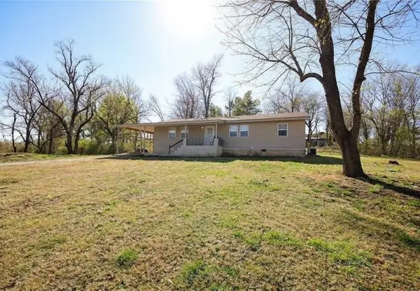 7748 65 Highway, Harrison, AR 72601