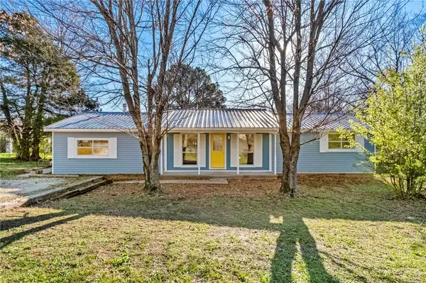 1952 N Juneway Terrace, Fayetteville, AR 72703