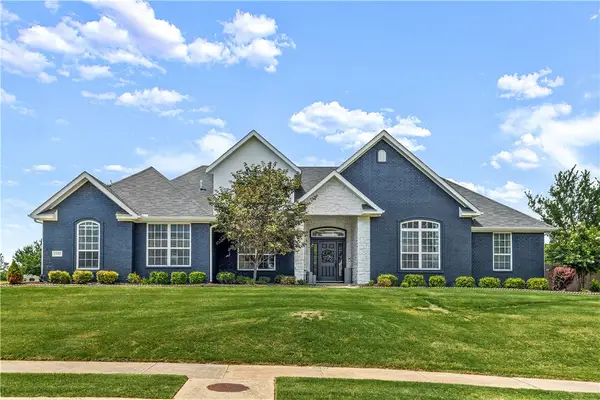 1301 NE Buckingham Boulevard, Bentonville, AR 72712