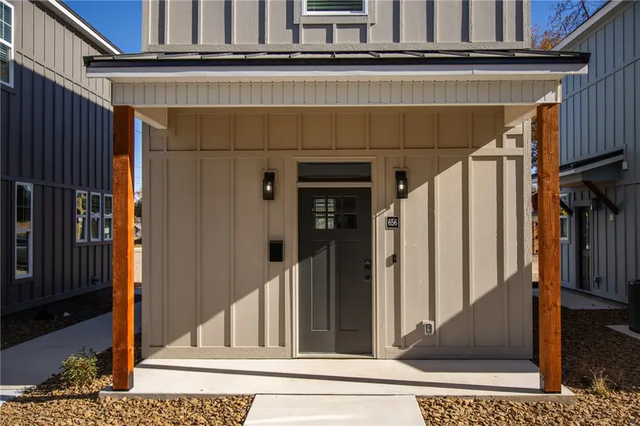 656 W Price Avenue, Springdale, AR 72764 - #2