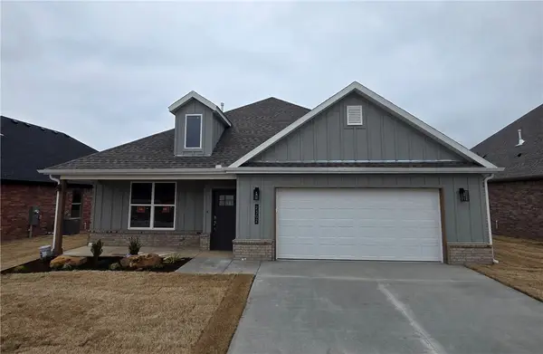 2302 N Zane Street, Siloam Springs, AR 72761