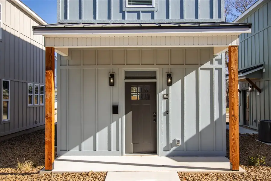 650 W Price Avenue, Springdale, AR 72764 - #3