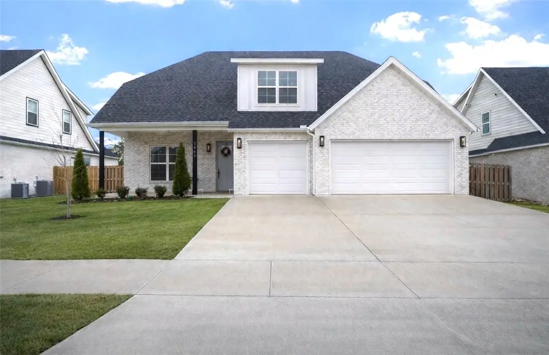 1441 Padova Avenue, Tontitown, AR 72762 - #1