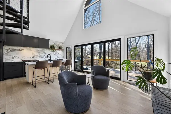 1701 NW 3rd Street, Bentonville, AR 72712