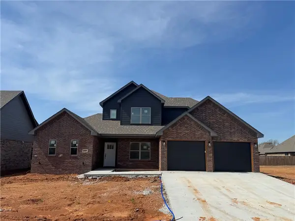 4800 SW Scarlet Oak Street, Bentonville, AR 72713