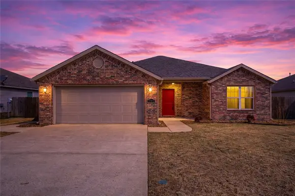 703 Olivia Lane, Centerton, AR 72719