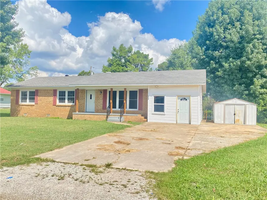 608 Apple Street, Green Forest, AR 72638 - #2