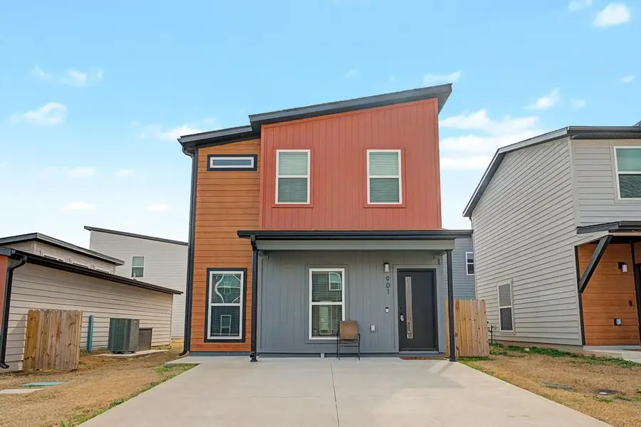 901 Tennessee Avenue, Bentonville, AR 72713 - #2