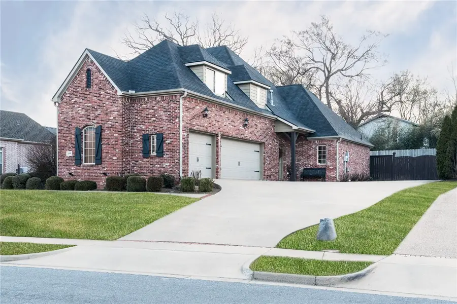 2468 N Covington Park Boulevard, Fayetteville, AR 72703 - #2