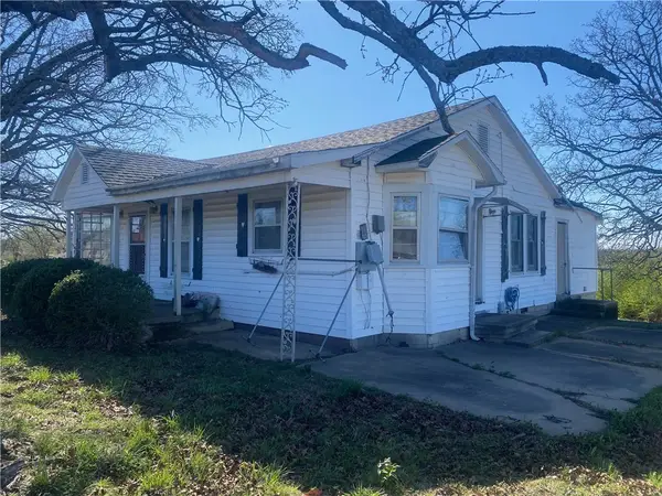 2721 E 64 Highway, Alma, AR 72921