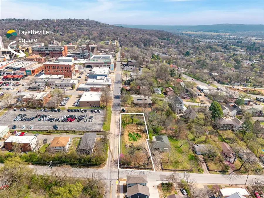 208 S Locust Avenue, Fayetteville, AR 72701 - #3