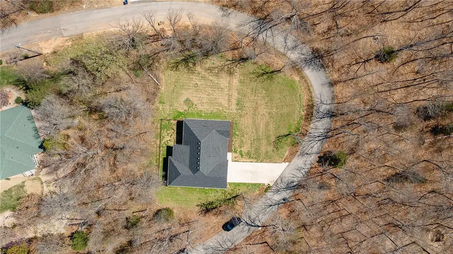 12 Hobkirk Drive, Bella Vista, AR 72715 - #3