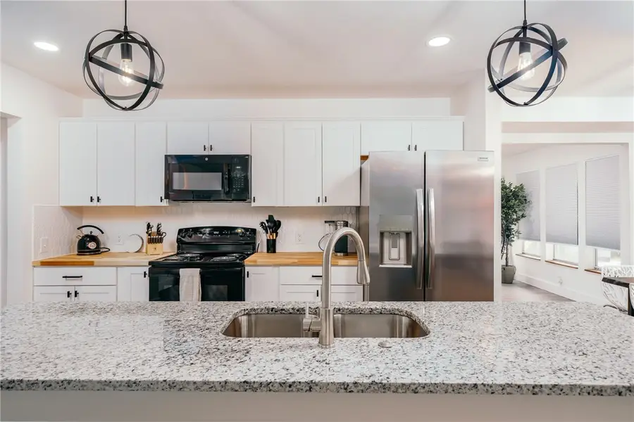 18 Melbourn Drive, Bella Vista, AR 72714 - #3